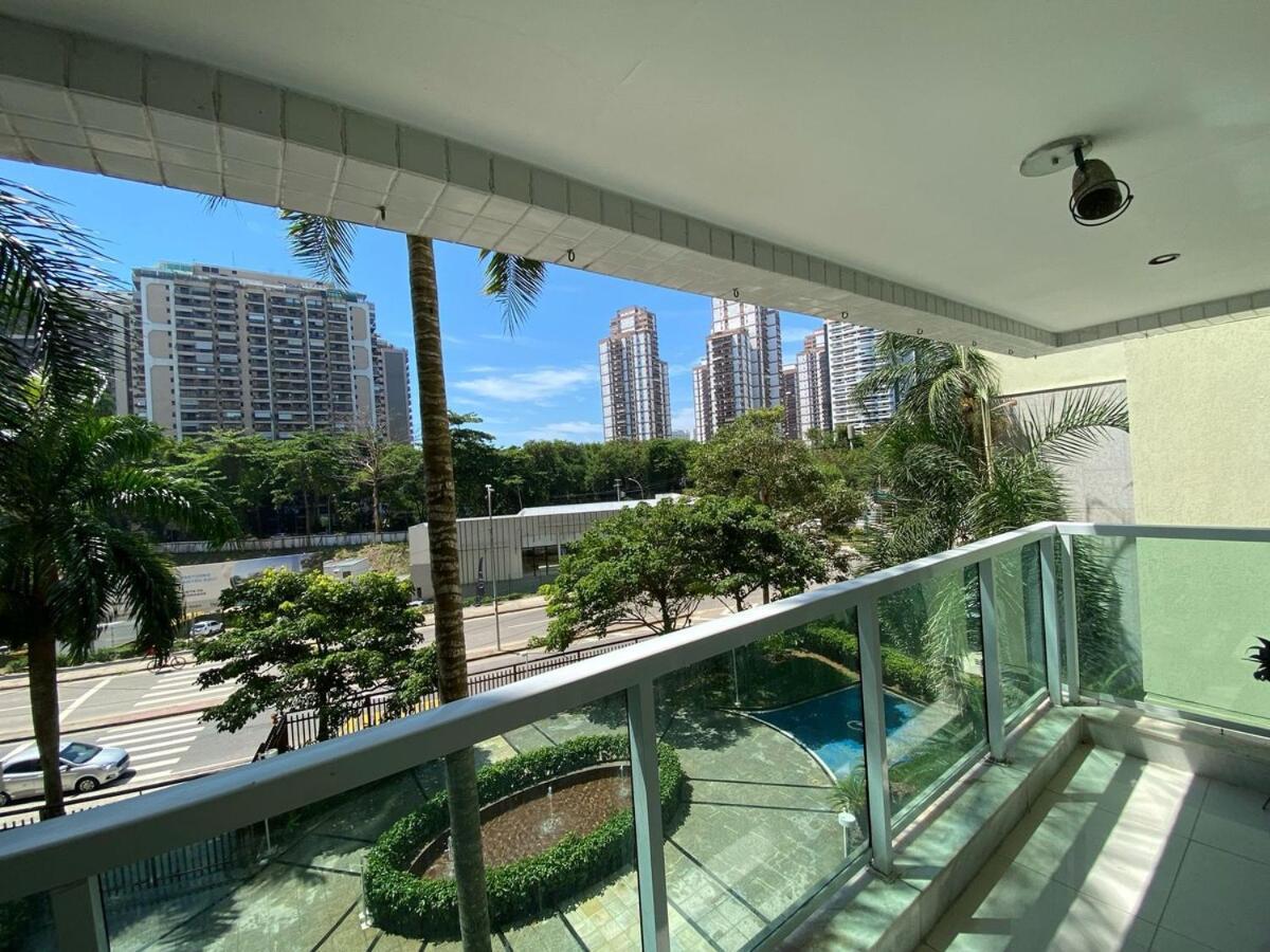 Apto Na Barra A Poucos Minutos Do Metro E Da Apartamento