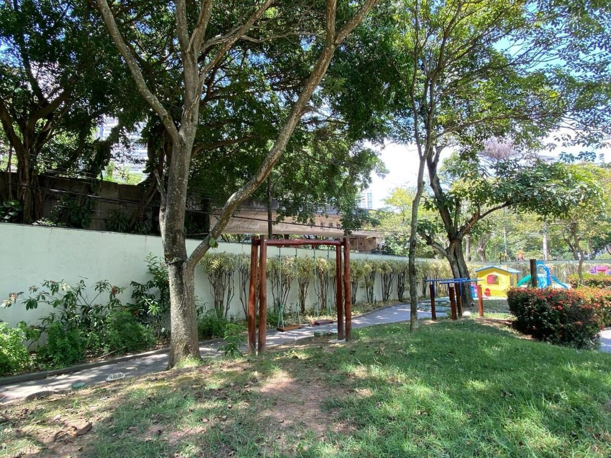 Apto Na Barra A Poucos Minutos Do Metro E Da *